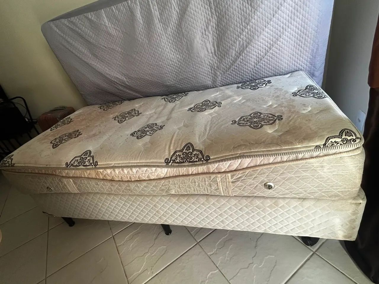 Cama de solteiro - Base Box com Colchão - Foto 2