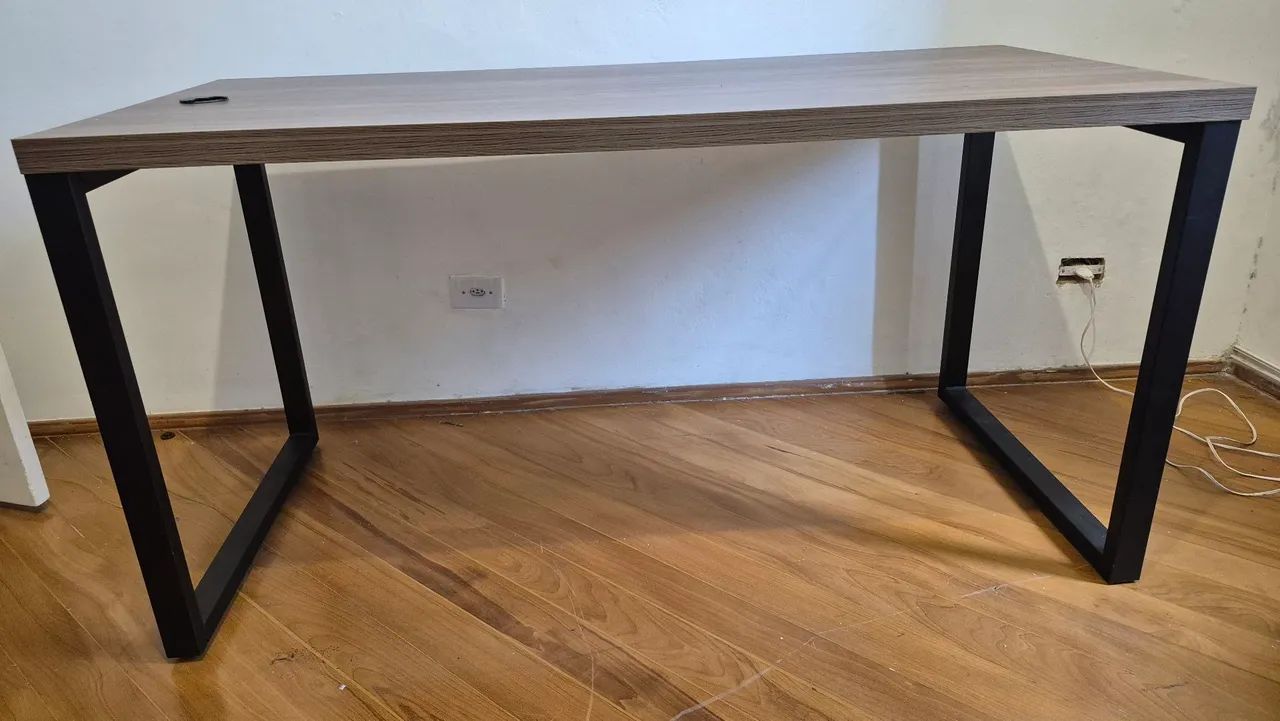Mesa Diretor 150 x 70 x 75