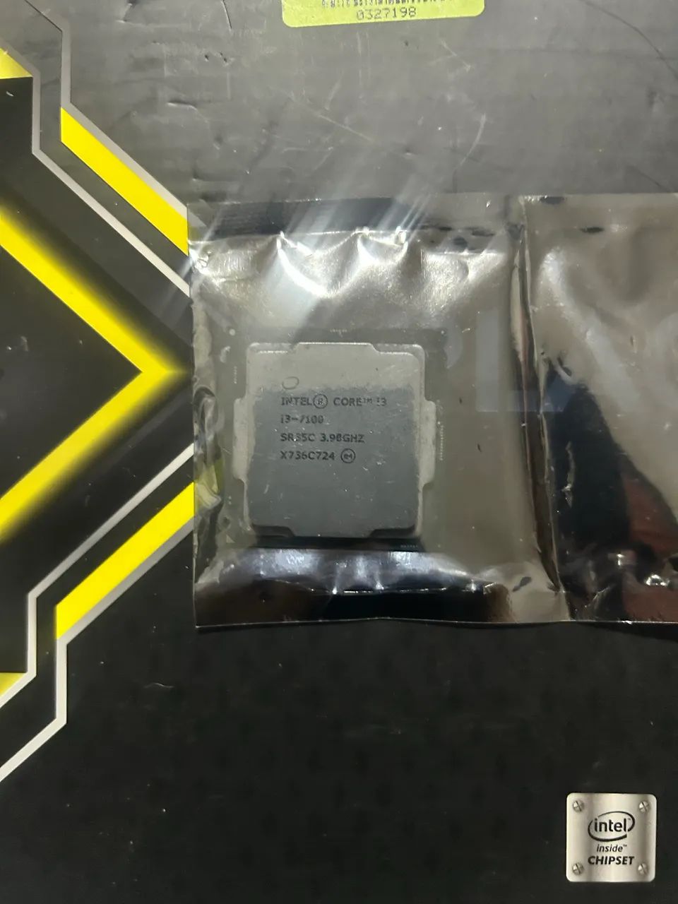 Intel Core i3-7100 3.9GHz | Usado | Funciona 100% - Foto 3