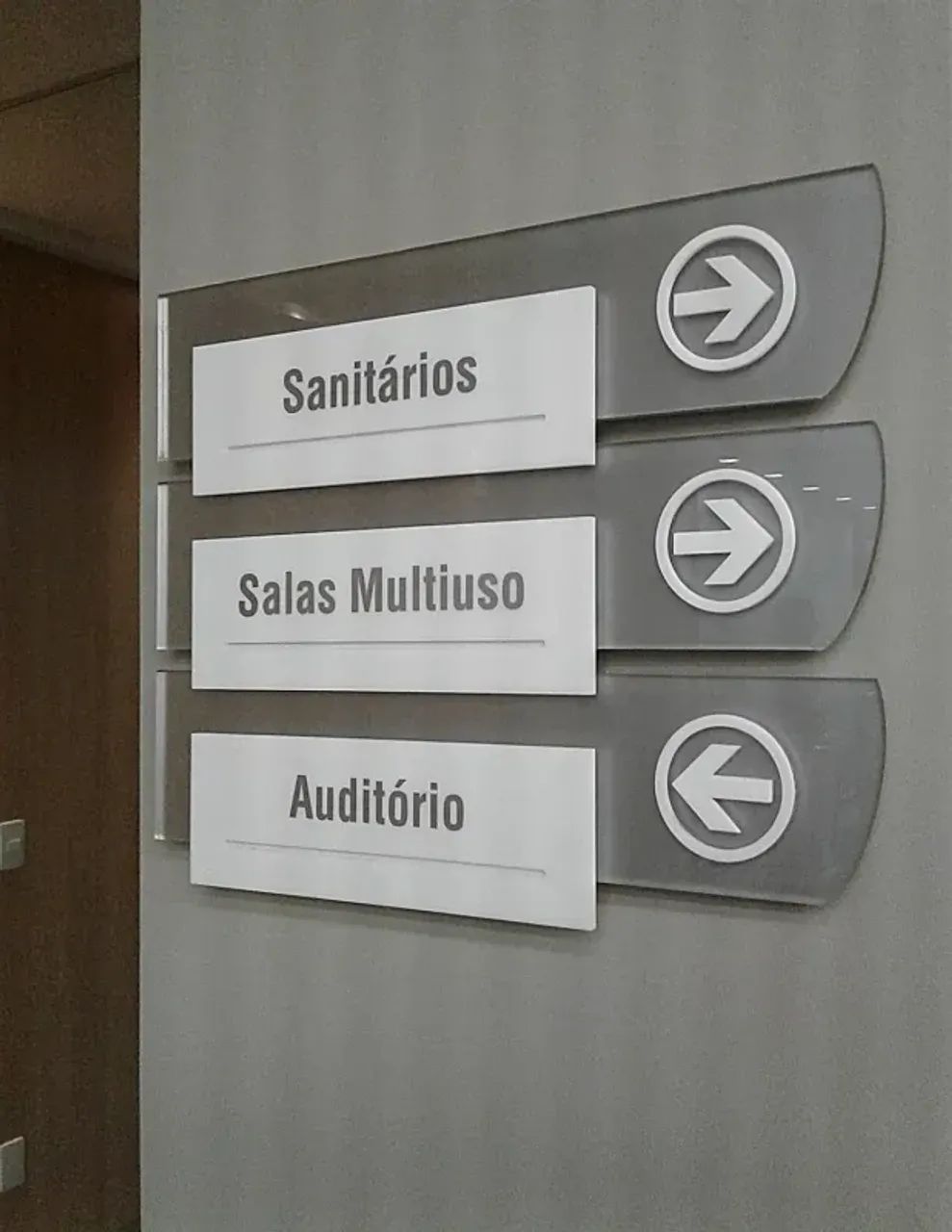 Plaquinhas personalizadas em PVC, Acrilico e ACM - Foto 3