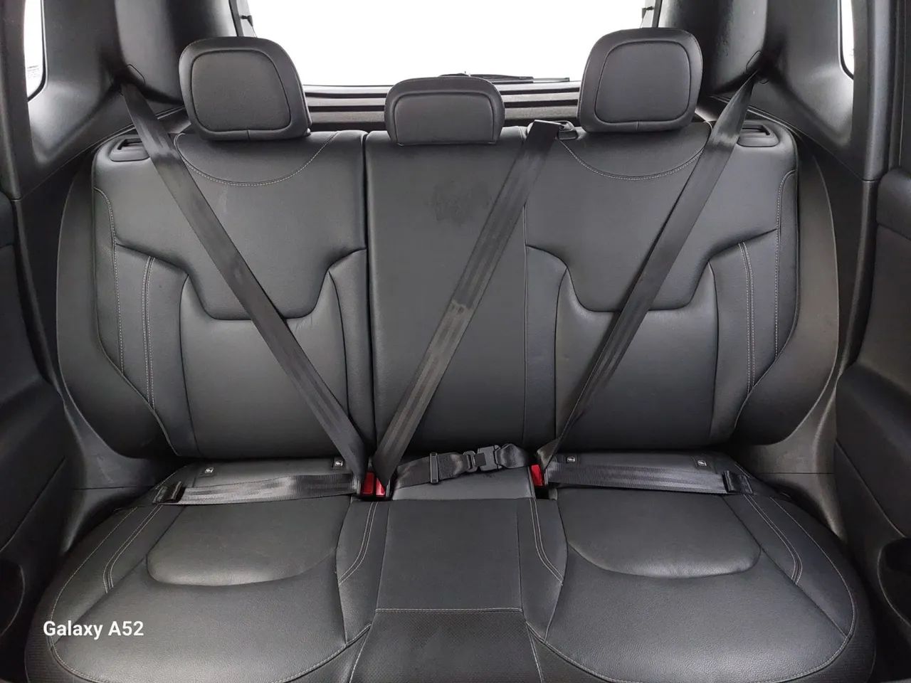 Jeep Renegade Long. T270 1.3 TB 4x2 Flex Aut., foto 18 de 18