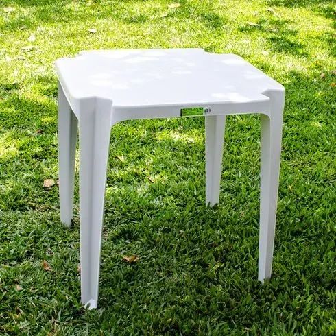 mesa de plástico