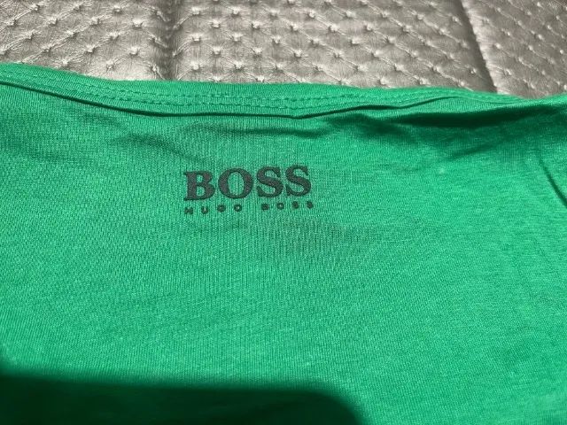 CAMISA HUGO BOSS VERDE ORIGINAL SEM USO TAM. M - Foto 3