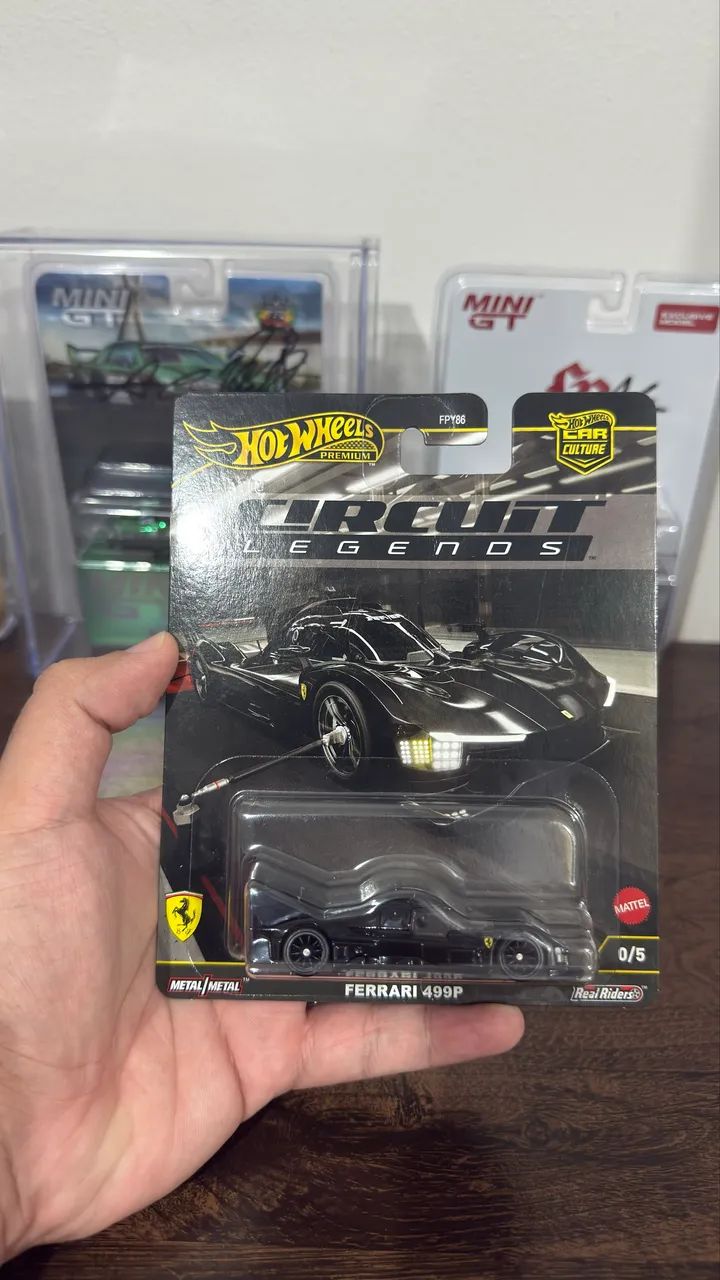 Ferrari 499p chase