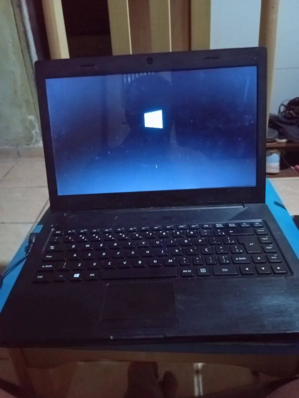 Título: Notebook Digibras Core i3 funcionando + carregador ? R$ 350