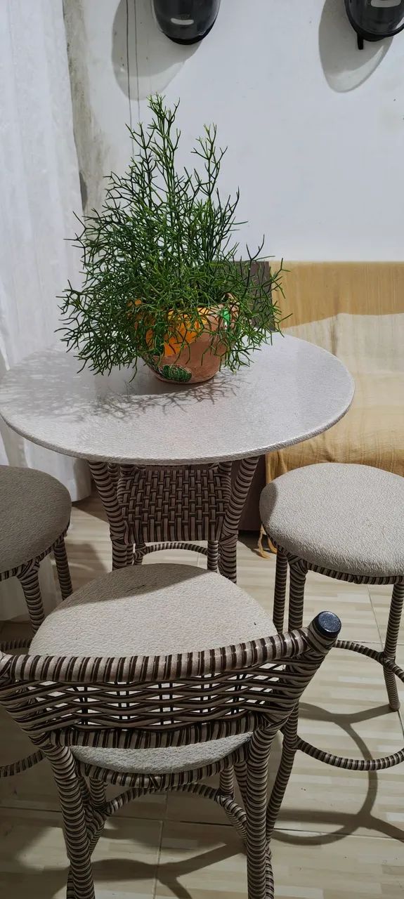 Mesa com 4 cadeiras - Foto 2