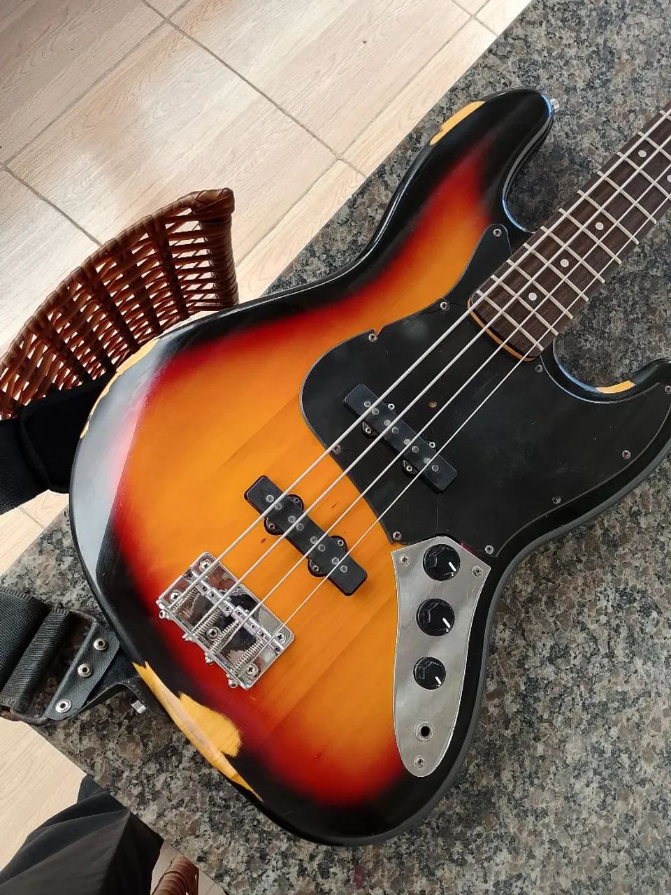 Baixo fender Squier - Foto 3