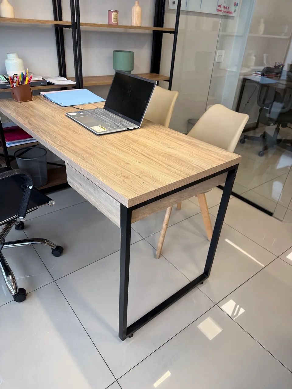 Mesas e cadeiras escritório  - Foto 4
