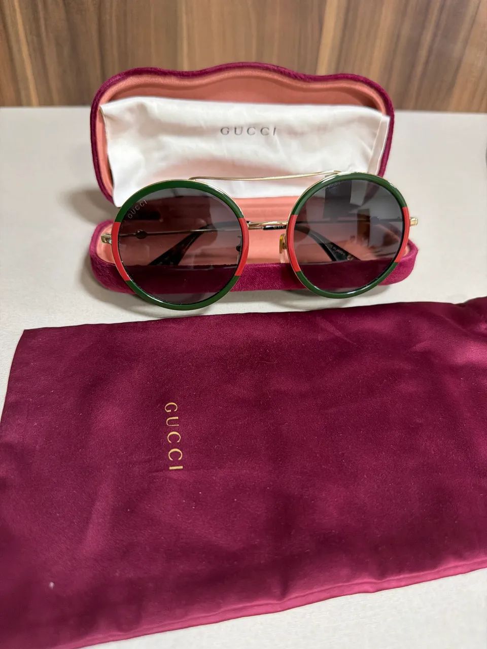 Óculos Gucci Original GG0061S Completo - Excelente Estado - Foto 2