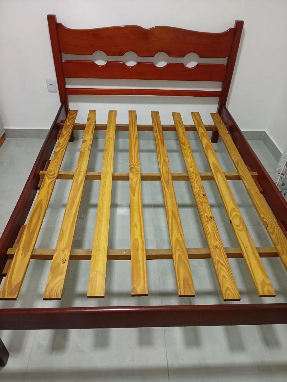 Cama de Casal em Madeira Maciça + Colchão<br>
