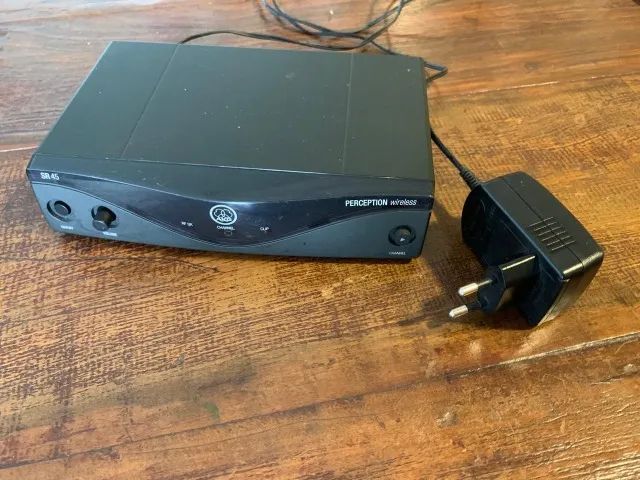 Transmissor AKG SR 45 para instrumentos - Foto 4