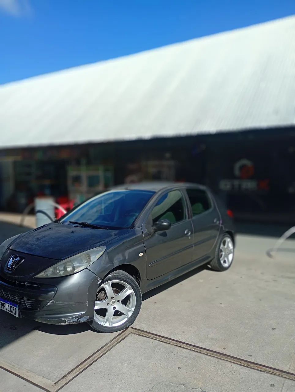 Peugeot 207 207 XR 1.4 FLEX 8V 5P 2013