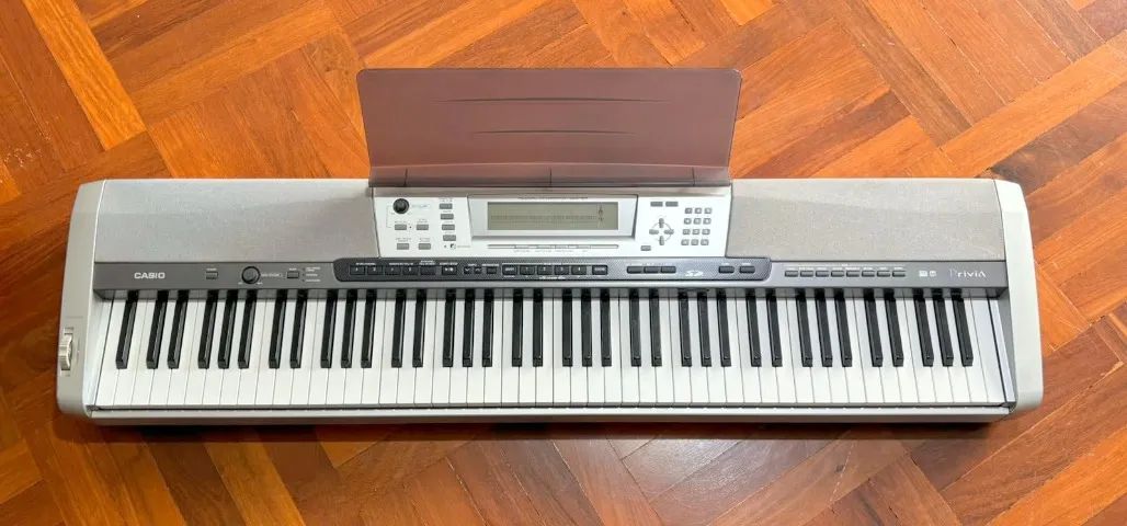 Piano Digital Privia PX 410R (usado) 10x s/ juros crédito