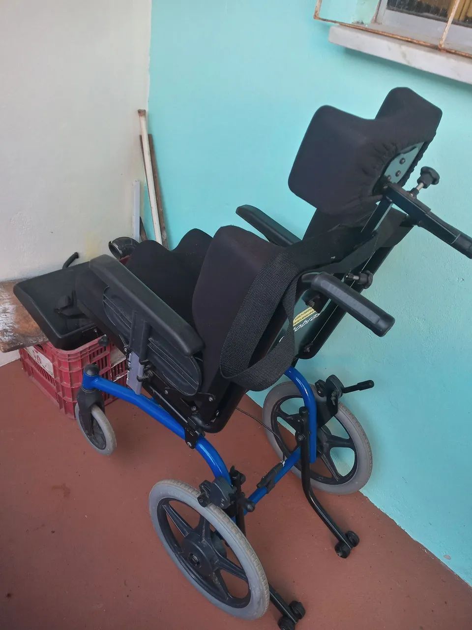 Cadeira de roda infantil - Foto 4