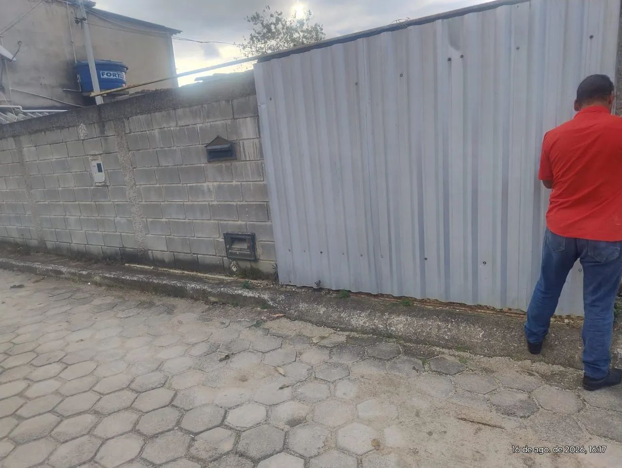 Casa a venda ou troco