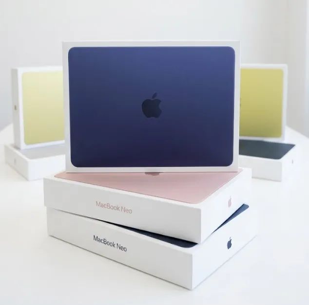 新品未開封 MacBook Neo 8GB/256GB ブラッシュ MACBOOK NEO 8GB 256GB Novos Lacrados - Disponível em todas as