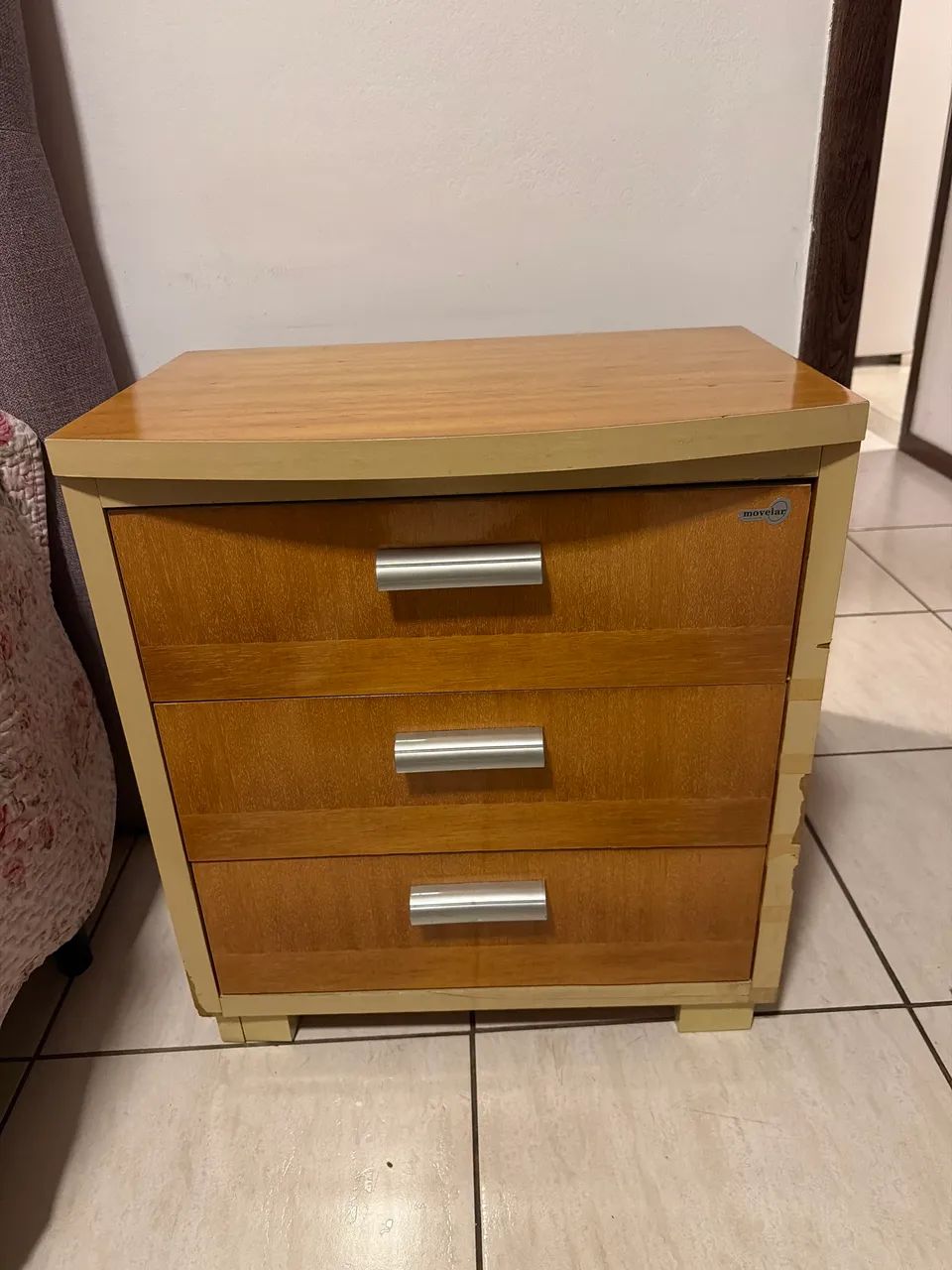 Mesa lateral