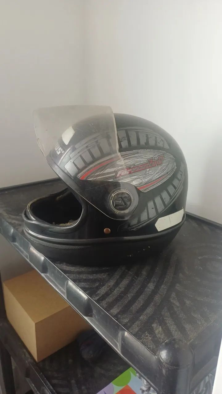 Capacete usado 