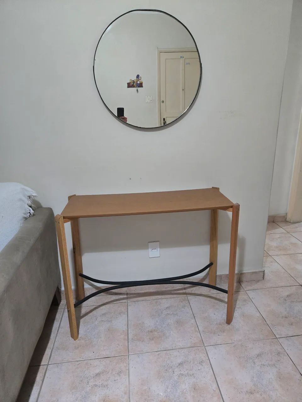 aparador com espelho - Foto 2