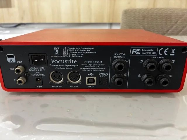 interface de áudio Focusrite 18i8 - Foto 5