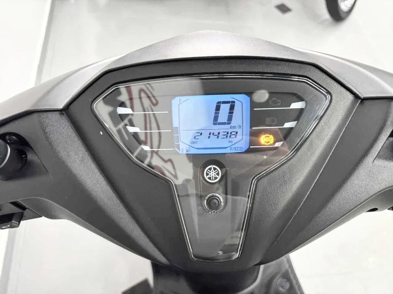Yamaha Fluo 125 abs 2025 - Foto 5