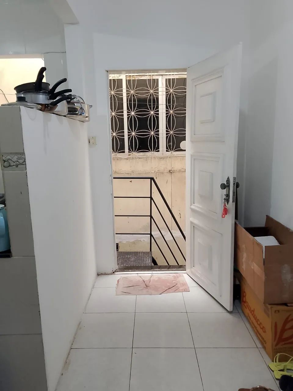 Apartamento nos altos 2/4 Telégrafo 