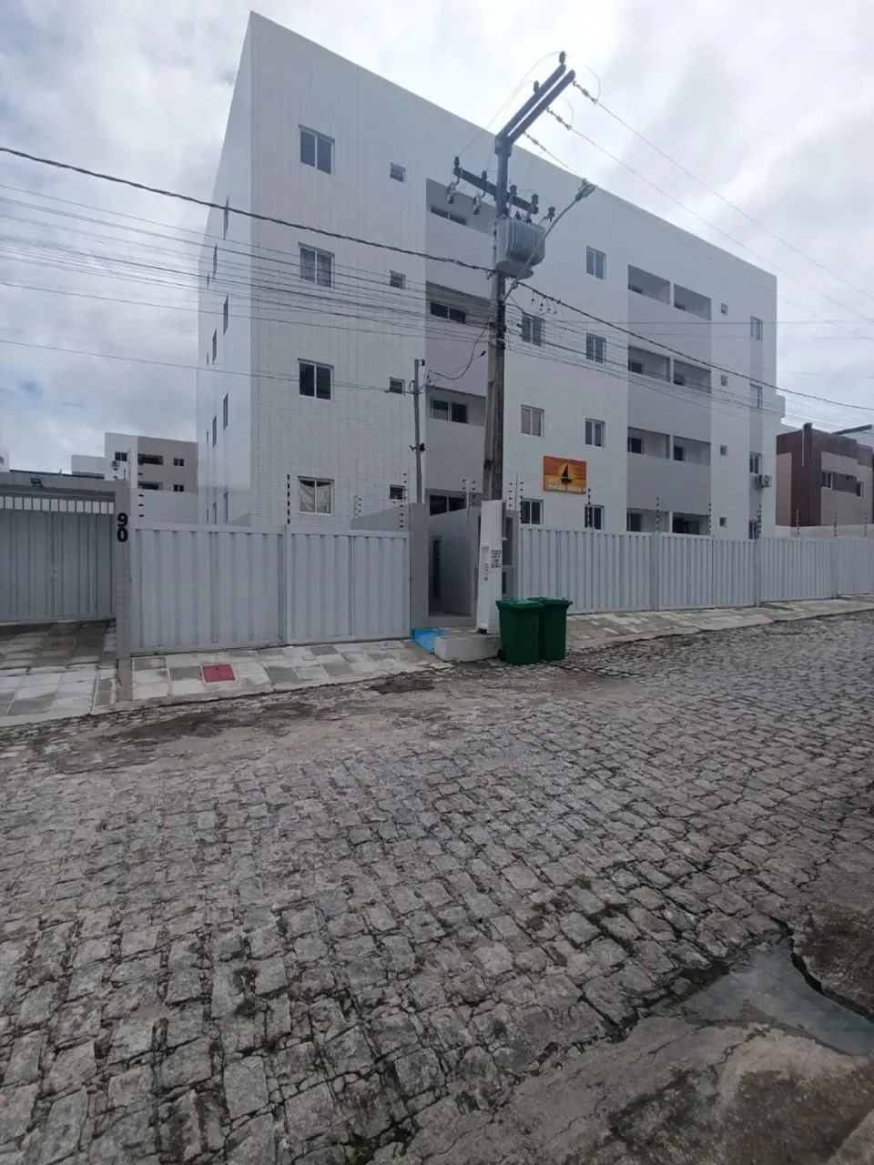 Apartamento para alugar em Gramame, com 2 quartos e piscina.