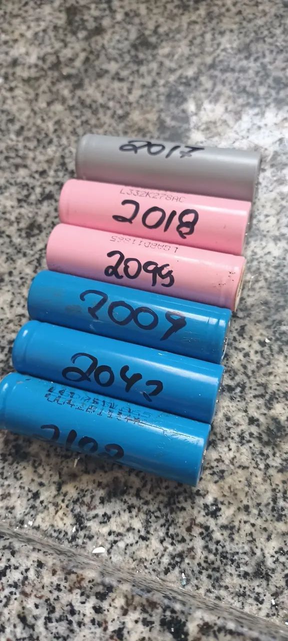20 células 18650 entre 2000 a 2100 mah usadas  - Foto 2