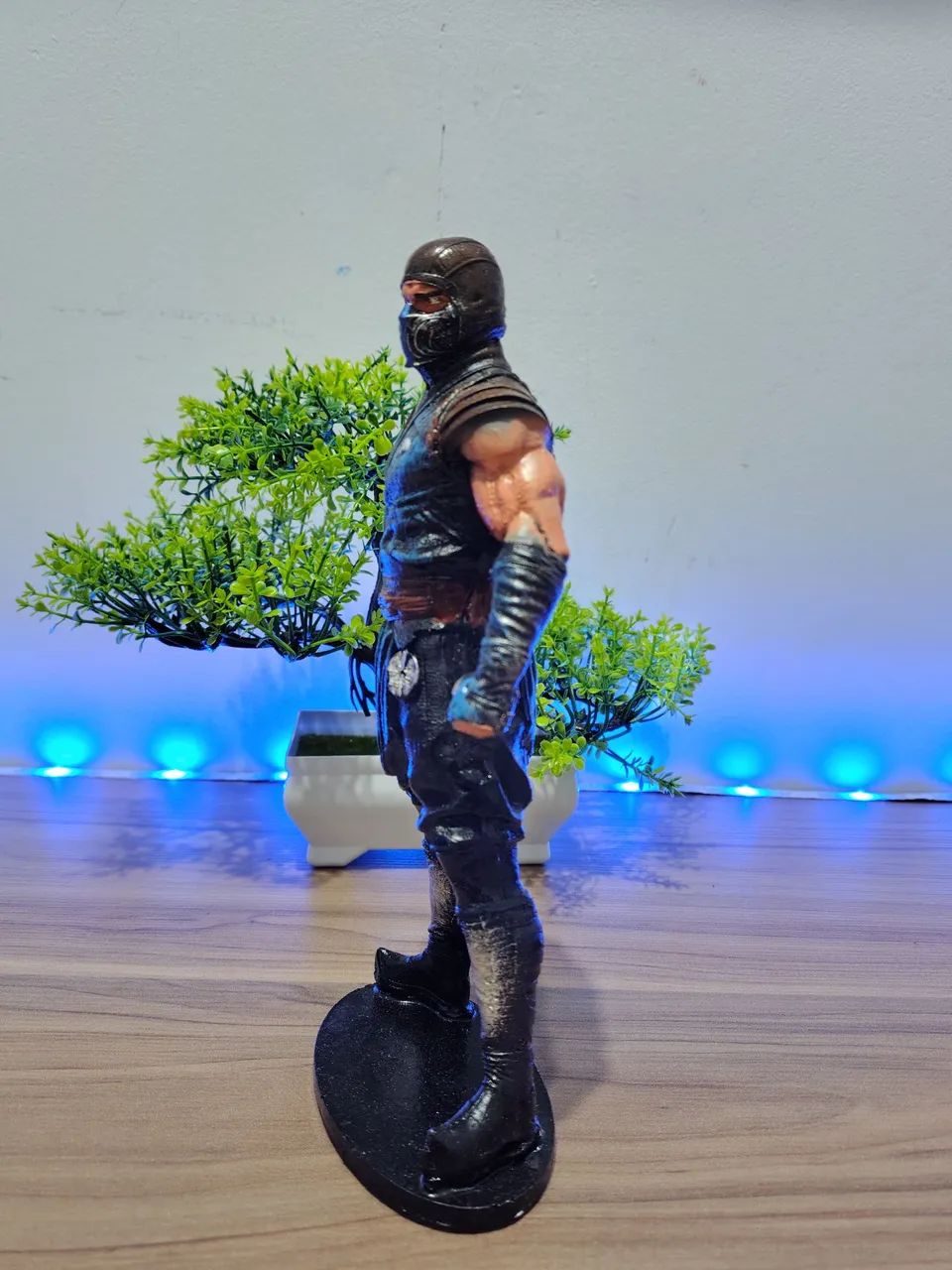 BONECO SUB ZERO MK COLECIONAVEL EM RESINA  - Foto 5