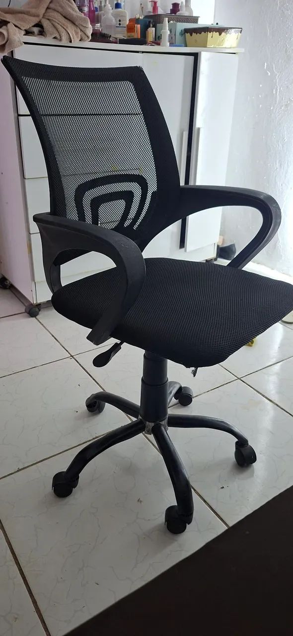 Cadeira Giratória  (Suporte de Ferro)