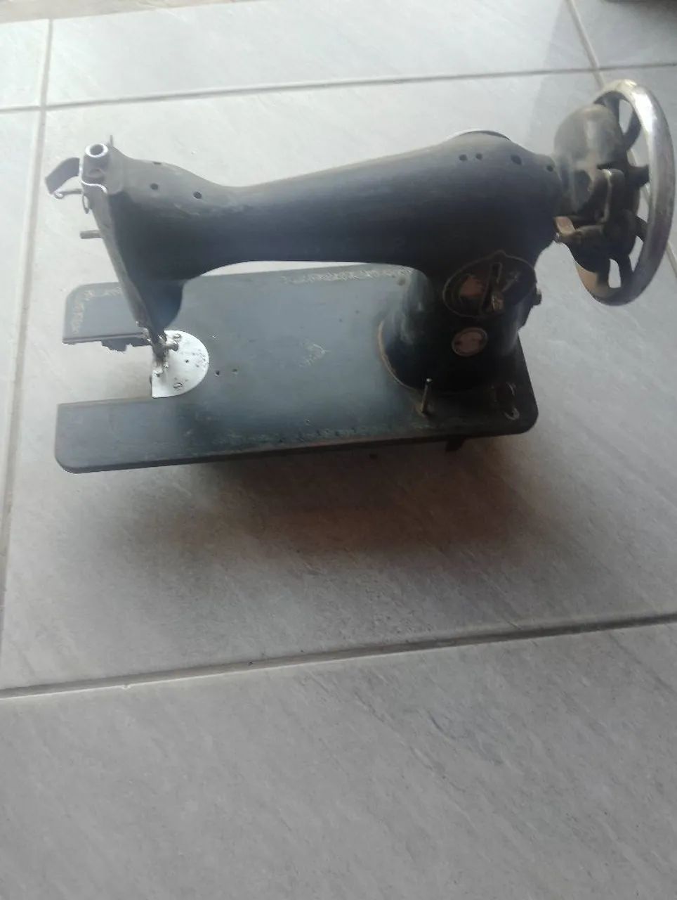 Máquina Singer Antiga  - Foto 2