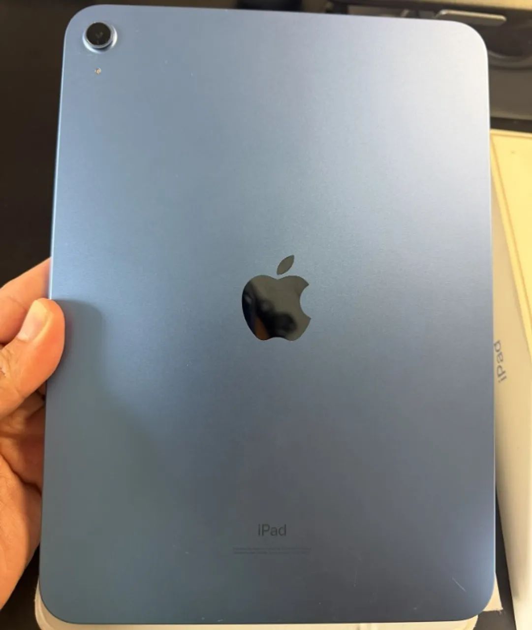 iPad 10ª Geração 256GB Wi-Fi Azul + Teclado e Caixa - Foto 2