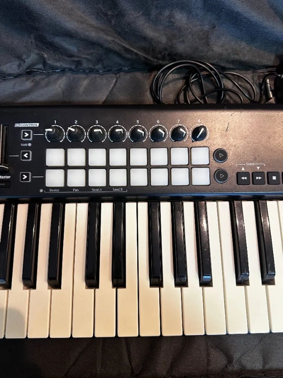 Teclado Controlador - Novation Launchkey 61 Mk2  - Foto 5