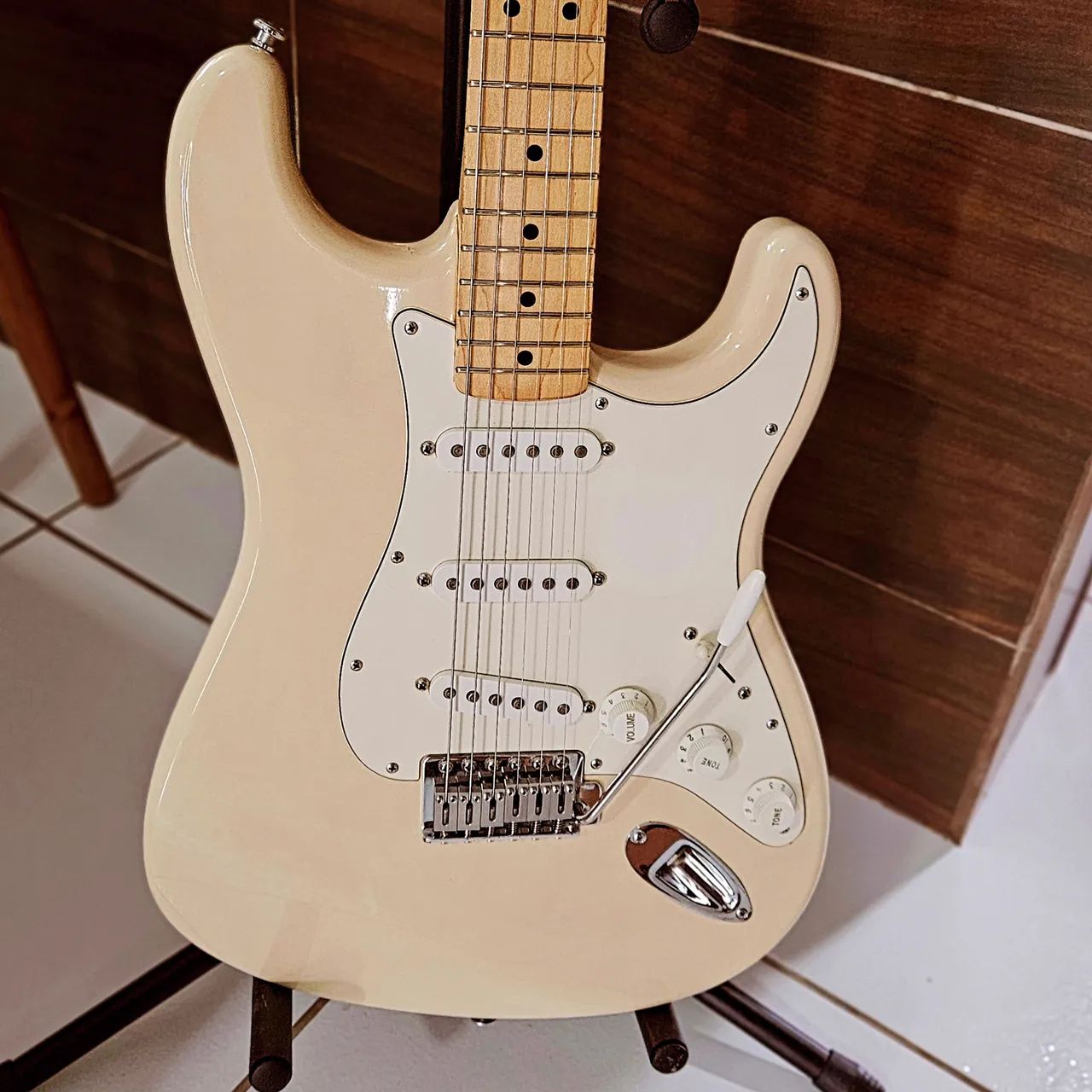 【fender】【美品】fender Mexico MADE IN MEXICO Fender Standard séries Made in México ano 2002. - Instrumentos