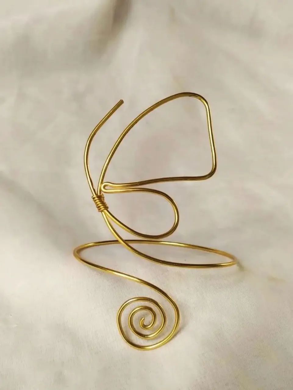 vendo bracelete brincos e anel 