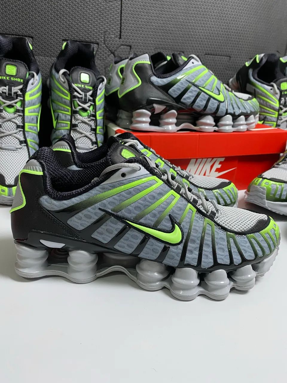 Nike Shox TL 'Wolf Grey Lime' - Foto 2