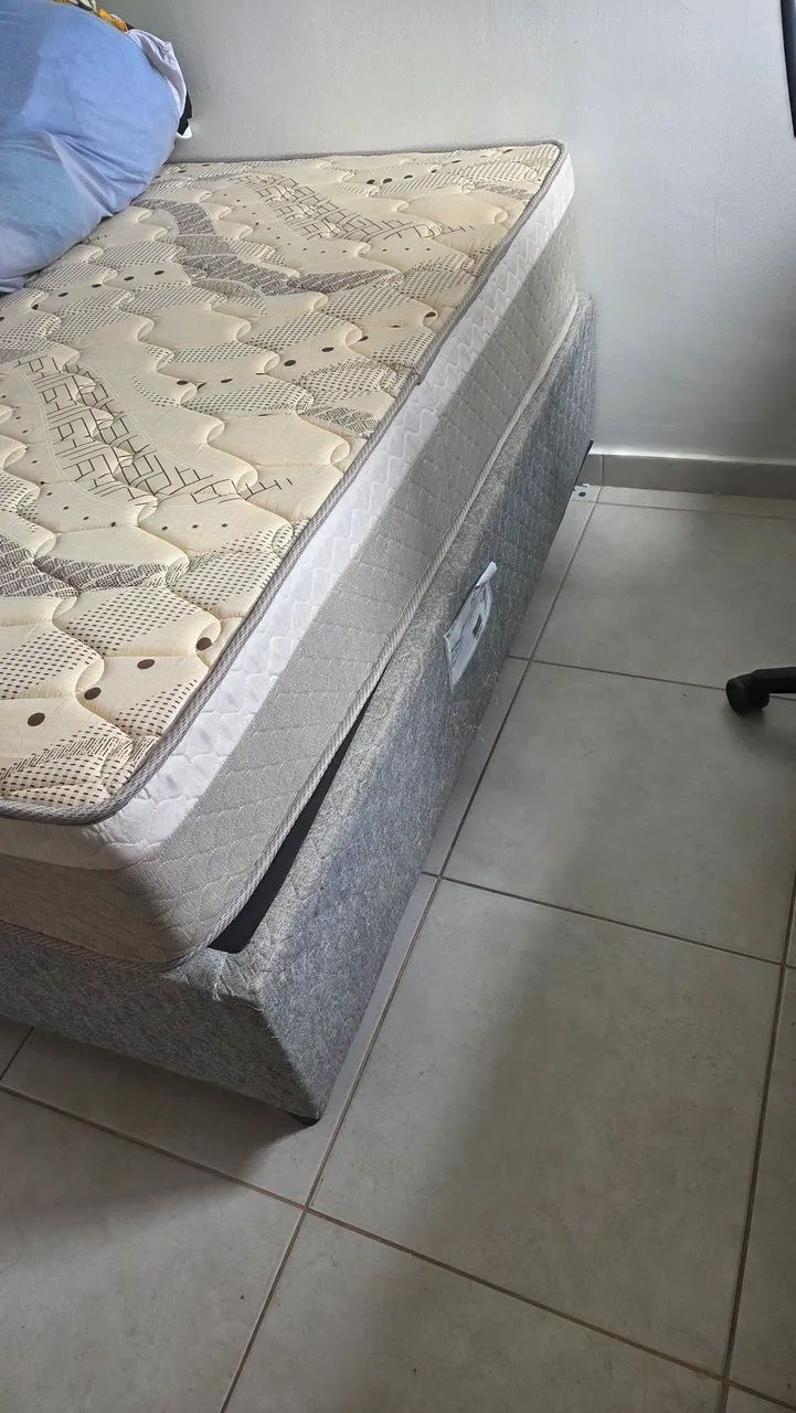Cama box