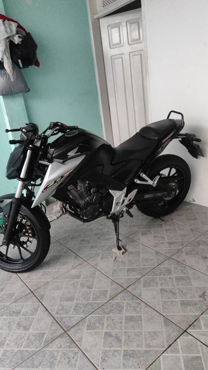 Vende se cb te 300f
