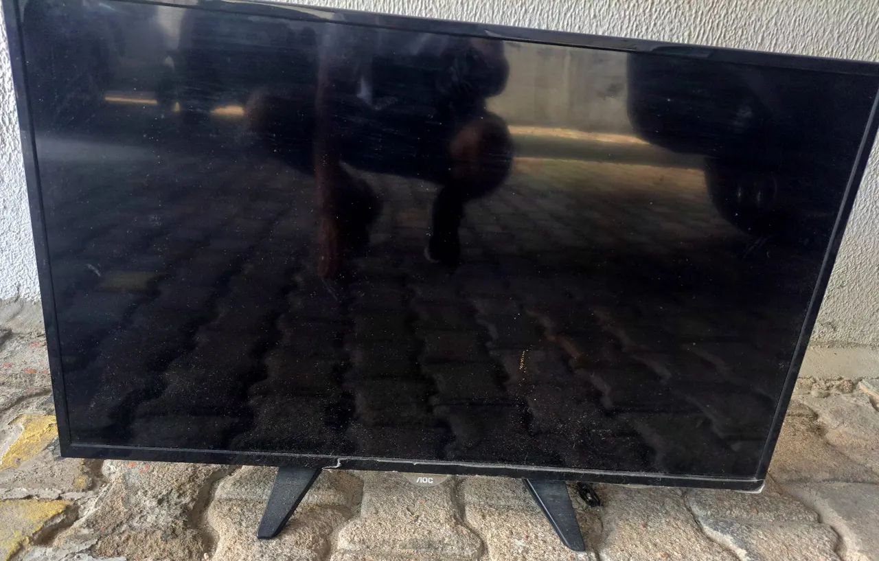 Vendo um tv 32 Polegadas Tcl - Foto 5