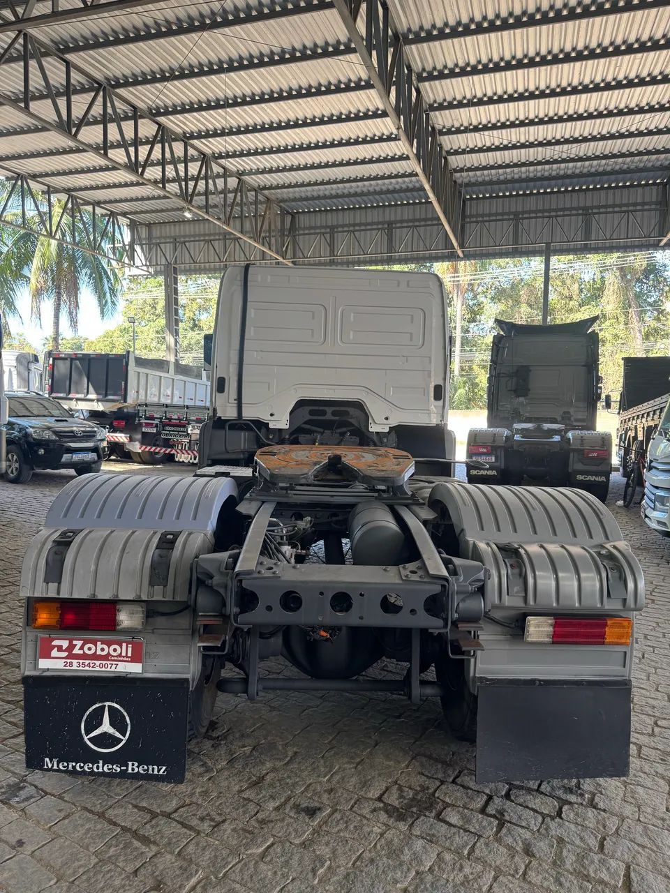 MB Axor 1933 4x2 2014 - Foto 4