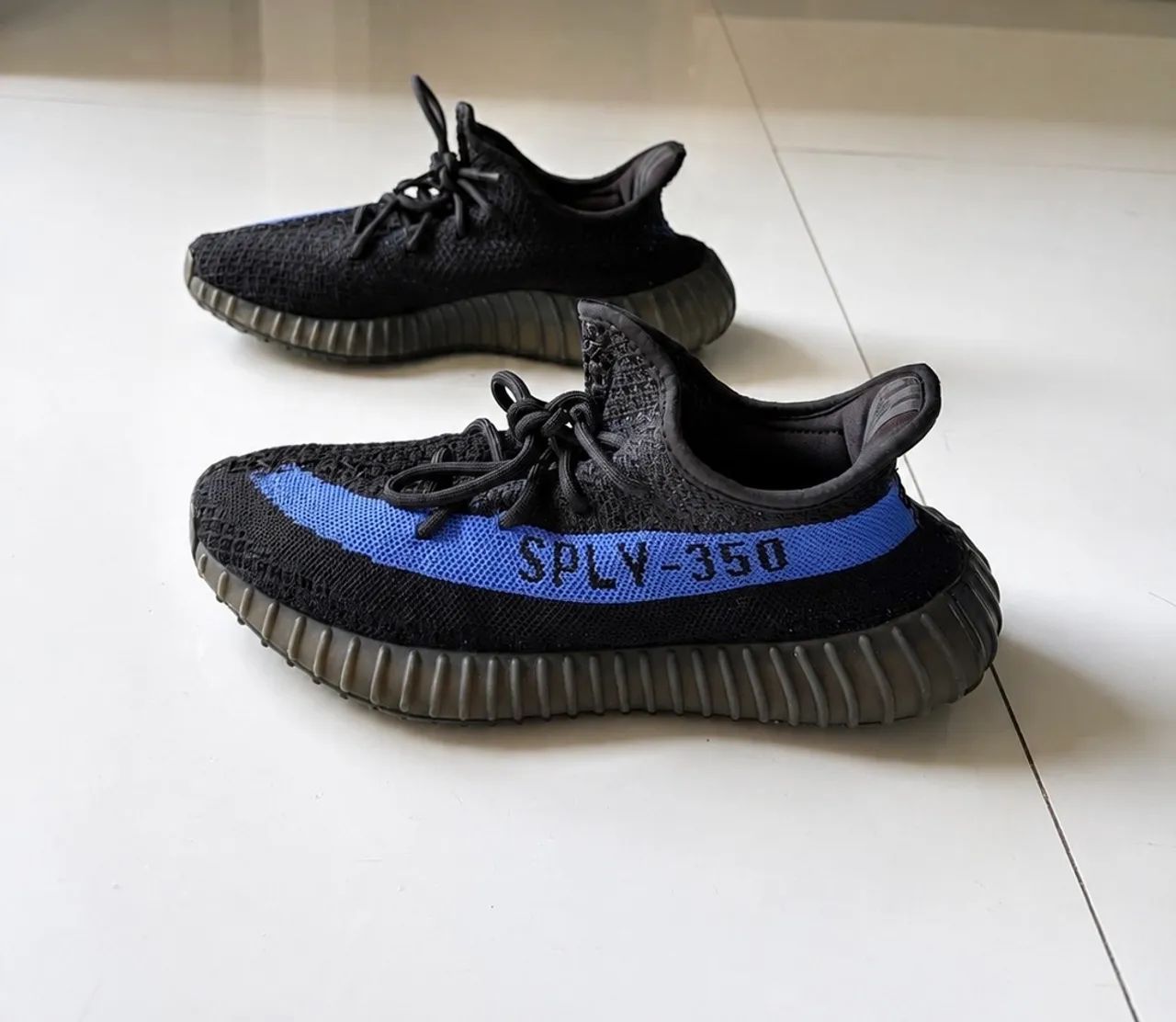 Yeezy Boost 350 V2 Dazzling Blue  - Foto 2