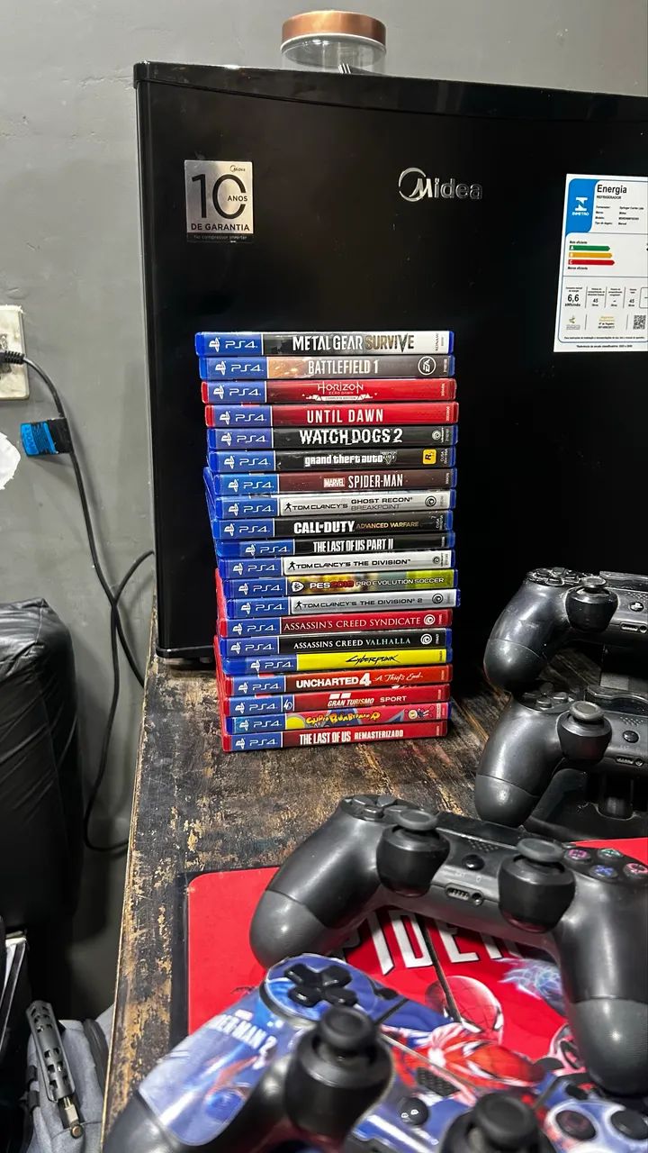 Ps4 fat com 23 jogos e 5 controles - Foto 2