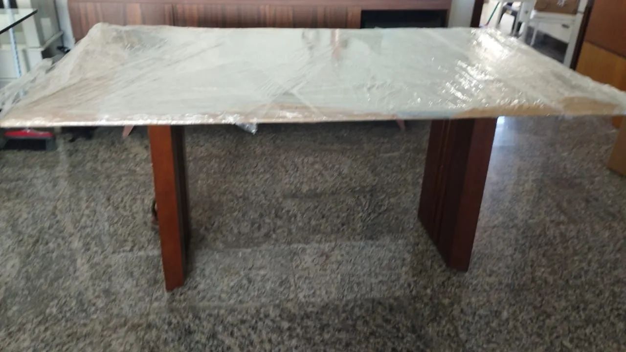 Mesa de vidro bisotado 