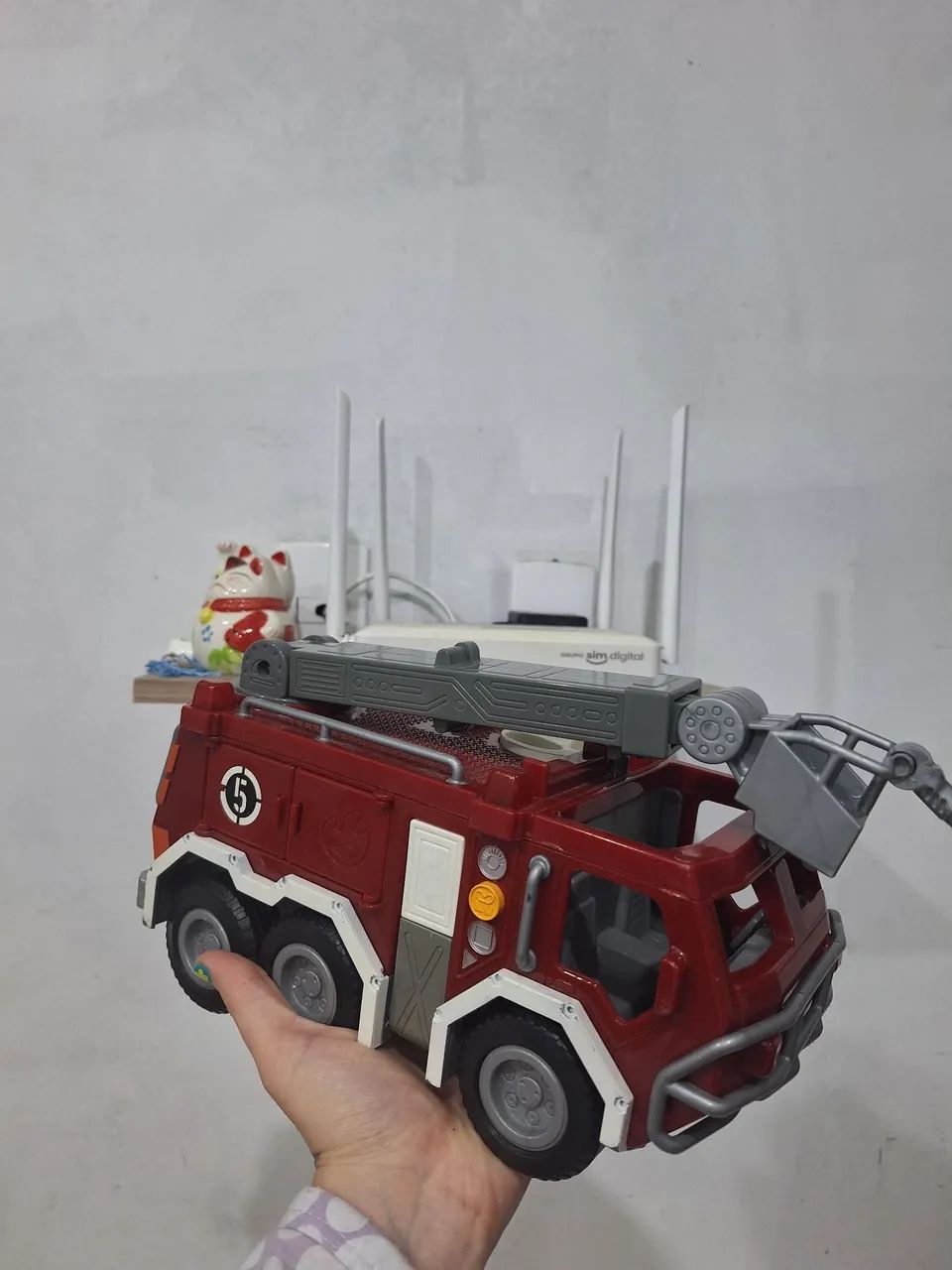 Caminhão de bombeiro imaginext com luz carrinho  - Foto 5