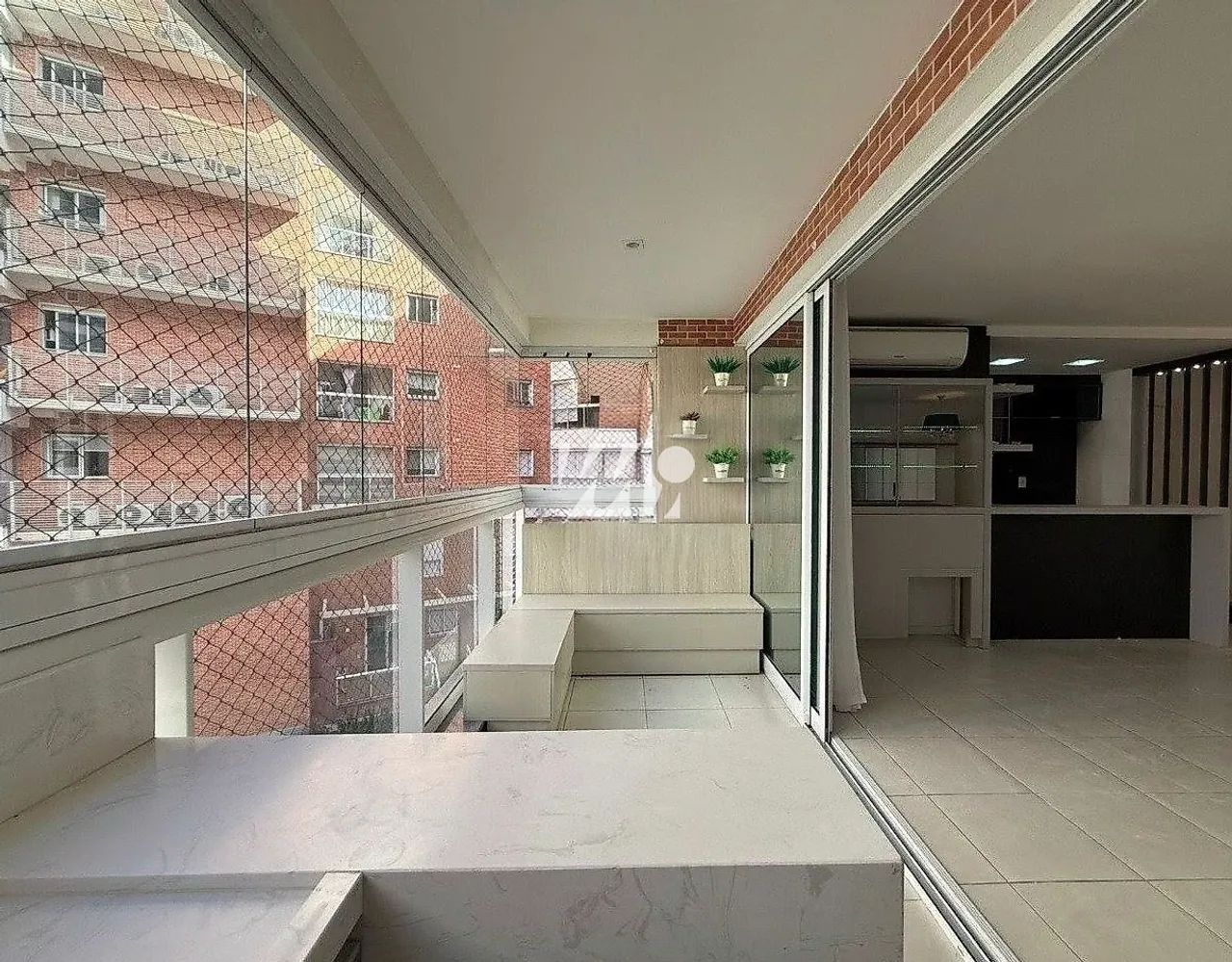 Apartamento 4 dormitórios e 3 suítes- Pedra Branca - imv