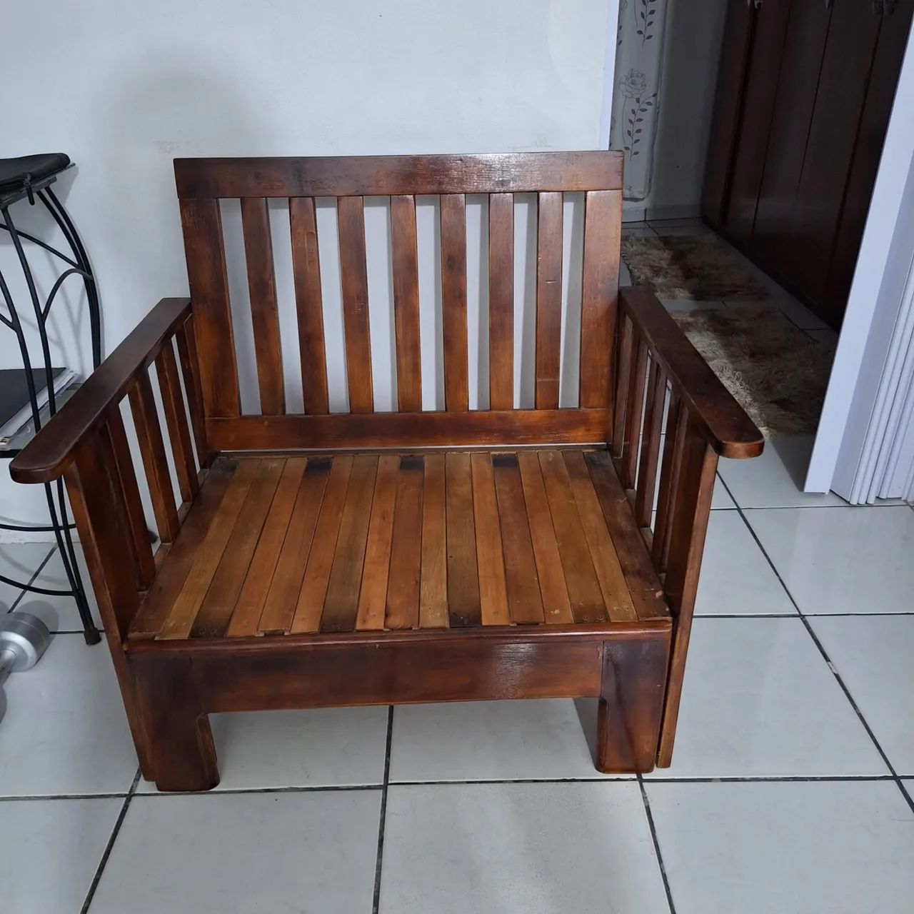 Poltrona Artesanal de Madeira - Retrátil 