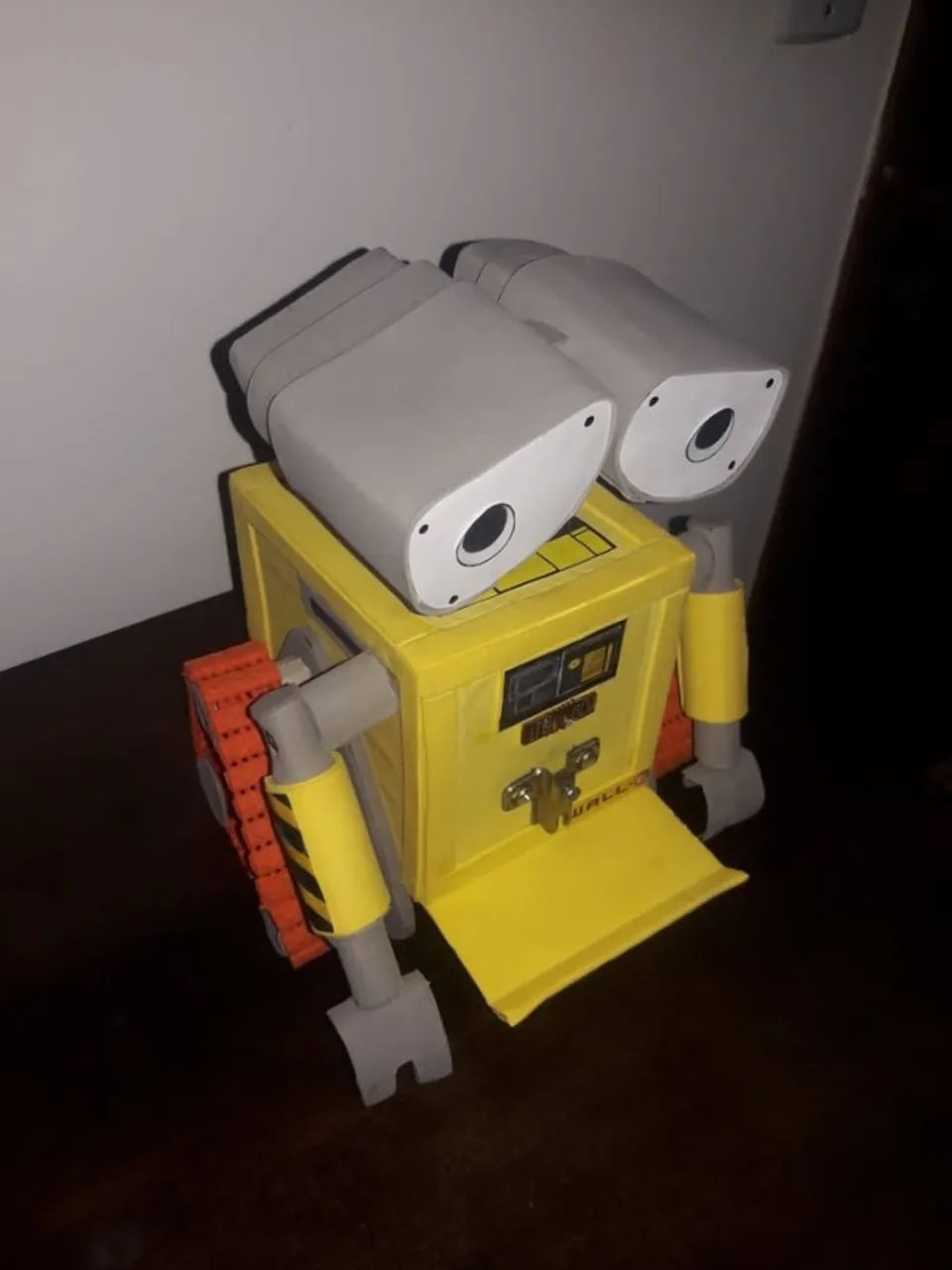 Robô Wall-e artesanal - Foto 3