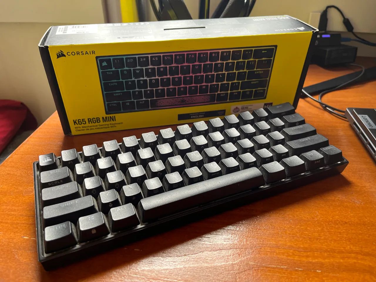 Teclado Gamer Corsair k65 - Foto 2