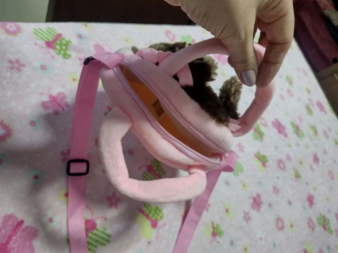 Bolsinha infantil de pelúcia com alça  - Foto 3