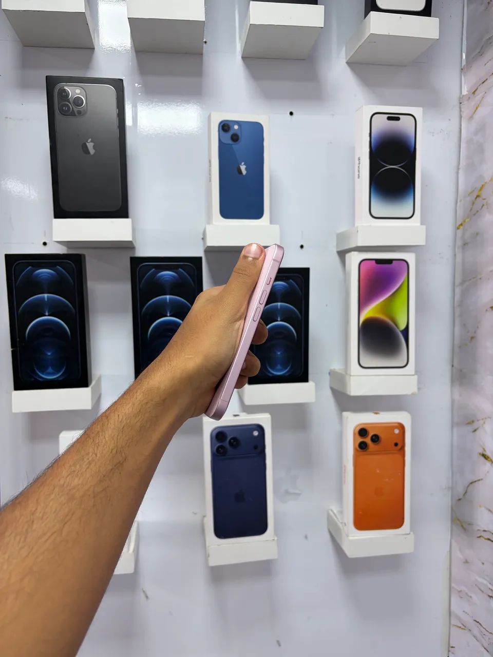 IPHONE 15 128 GB ROSA  - Foto 3